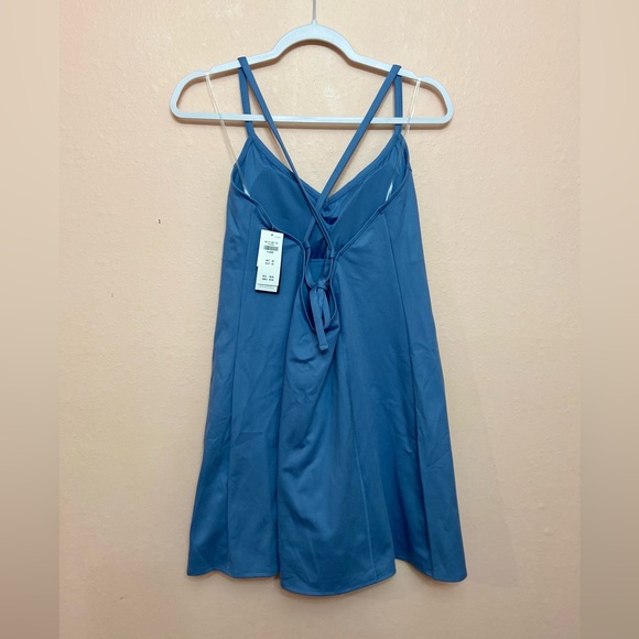 GILLY HICKS ACTIVE RECHARGE STRAPPY BACK DRESS - Picture 4 of 5